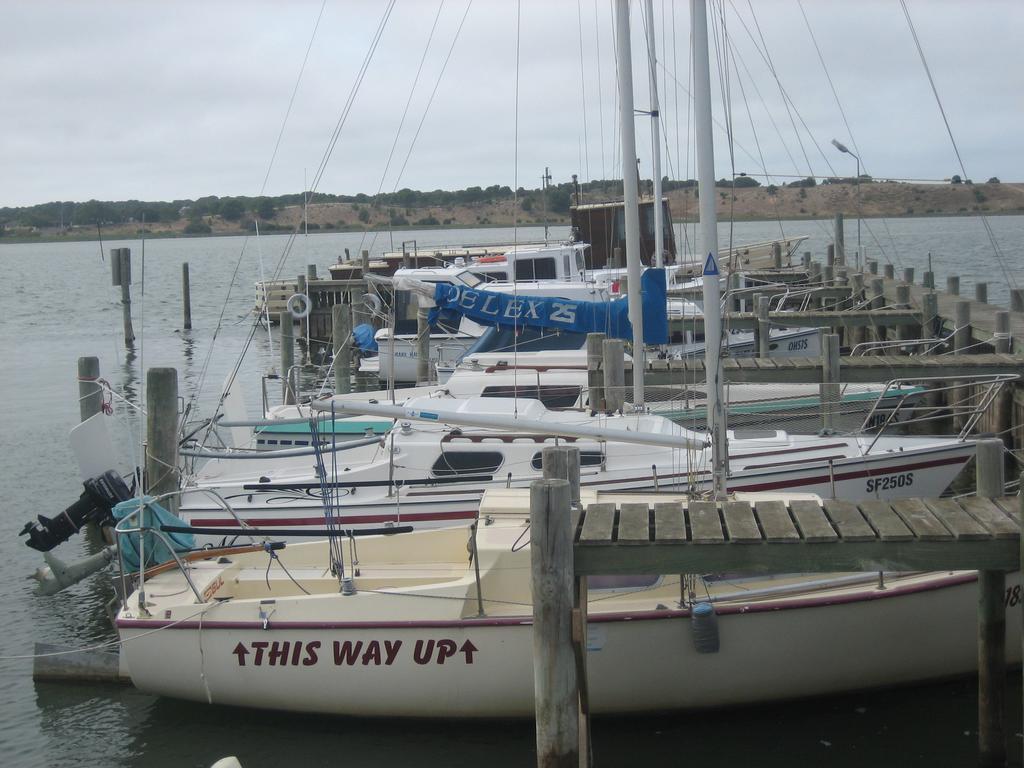 Boat Haven Studios Гулва Экстерьер фото